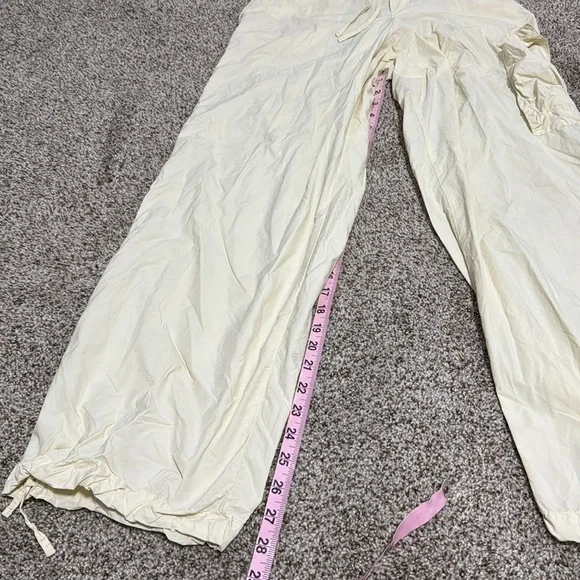 DONNI. Women's Nylon Cargo Pants Size S In Cream - Picture 8 of 13